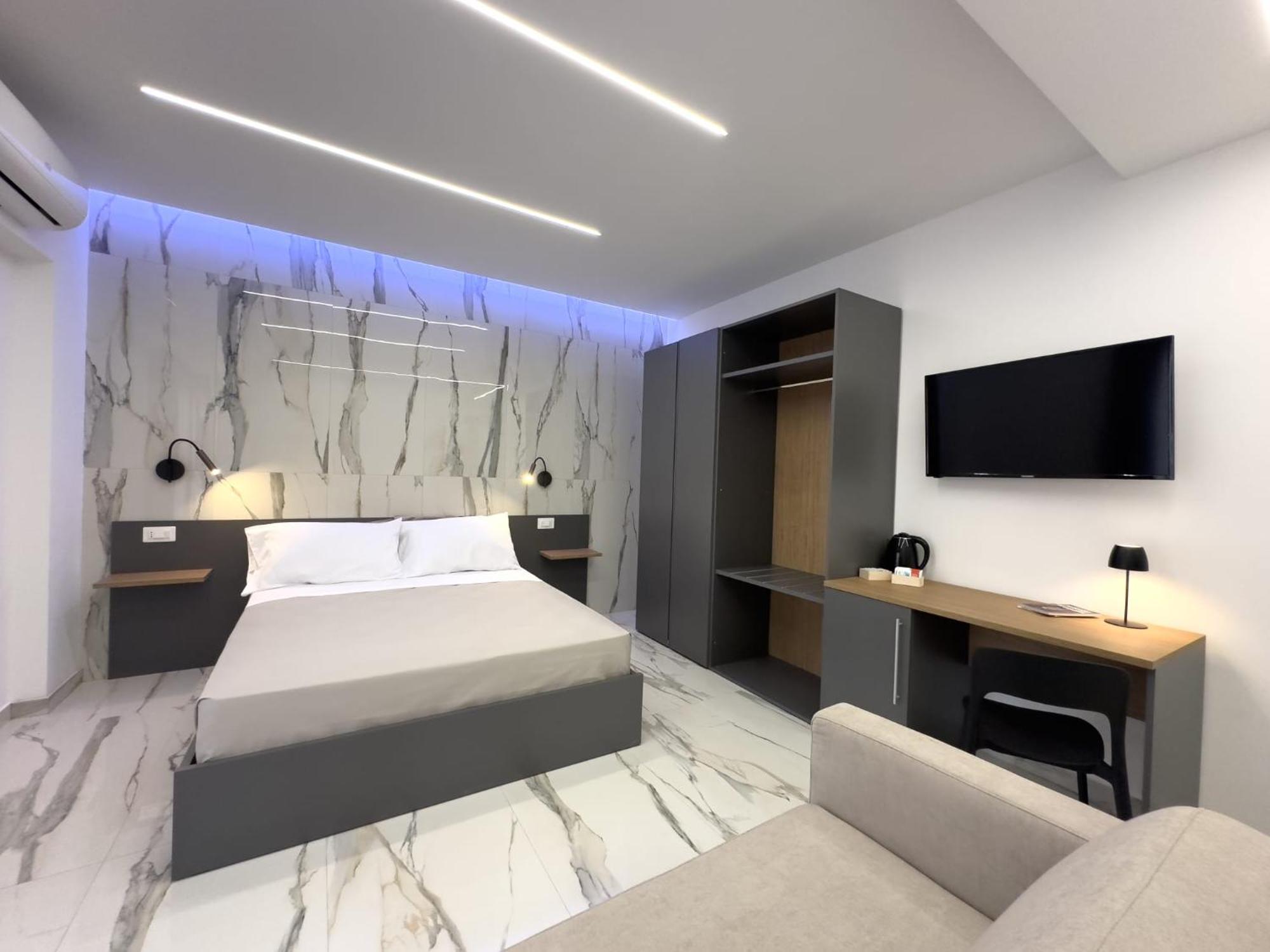 B&B Arcade Luxury Montepaone Lido Bagian luar foto